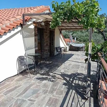 Christos Center Rooms Raches  Exterior photo