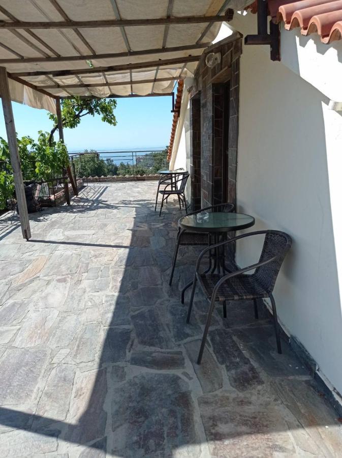 Christos Center Raches (Ikaria)